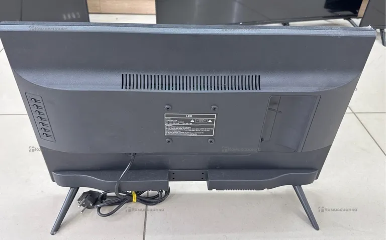 Телевизор Orion Smart TV 24" диагональ