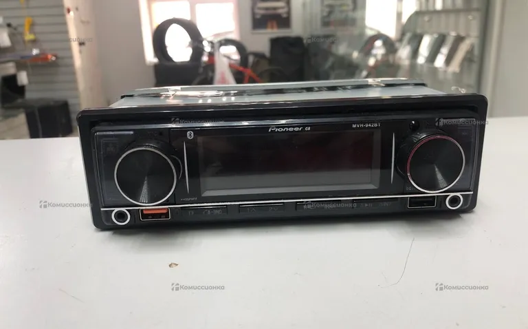 Автомагнитола  pioneer mvh-942