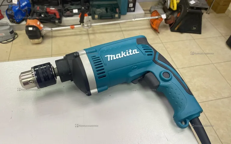 Дрель makita HP1630