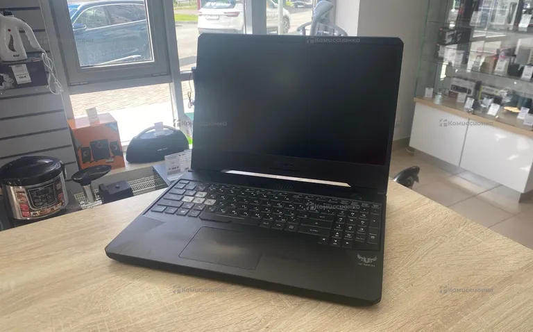 Ноутбук  Asus FX505D