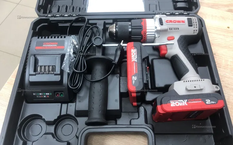 Аккумуляторный шуруповерт CROWN BL CT21090HMX-2 BMC