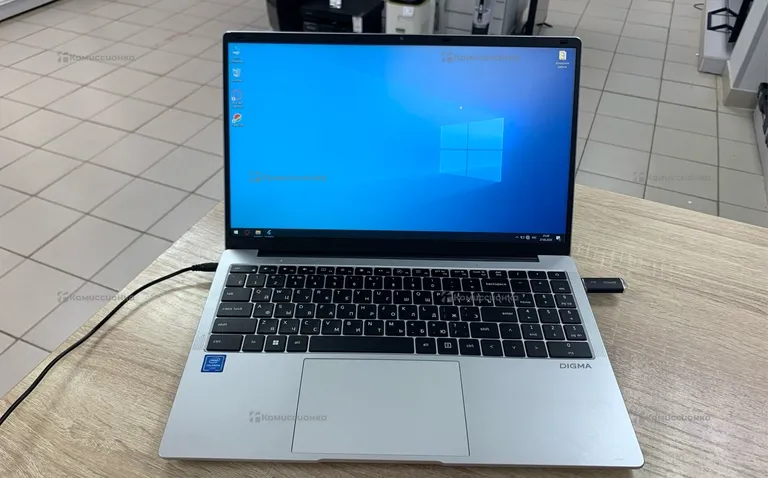Ноутбук Digma EVE C5403
