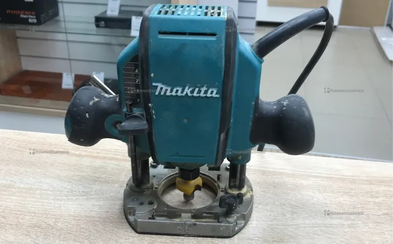 Фрезер makita RP0900