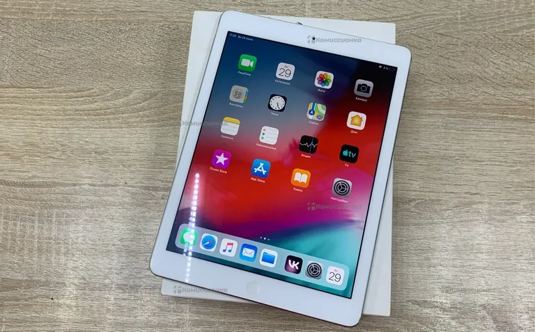 Планшет Apple iPad Air 16гб