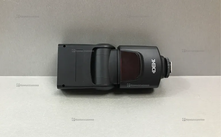 Вспышка для фотоаппарата DBK