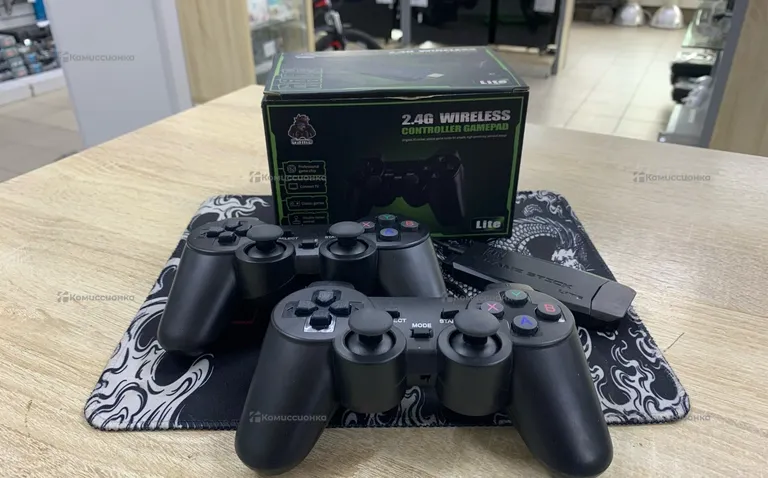 Приставка  Games Stick 2.4 G Wireless
