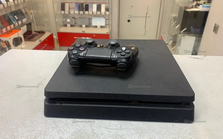Приставка PS4. slim 1tb