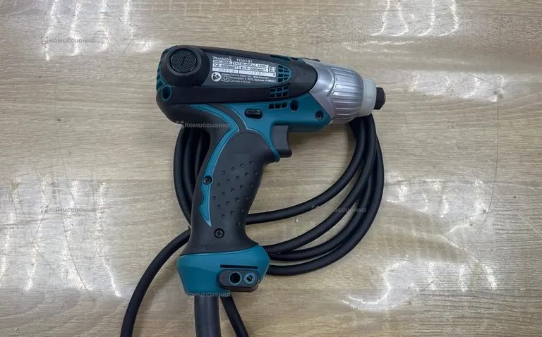 Ударный шуруповерт Makita TD0101F