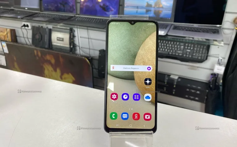 Samsung Galaxy A12 3/32 ГБ