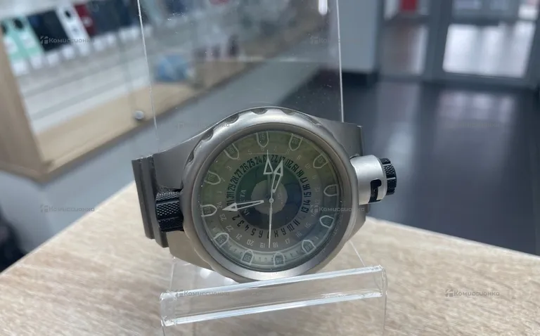 Часы  INVICTA 0682