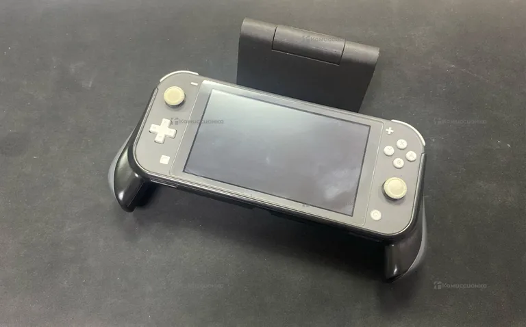 Приставка Nintendo Switch  Lite Прошитый