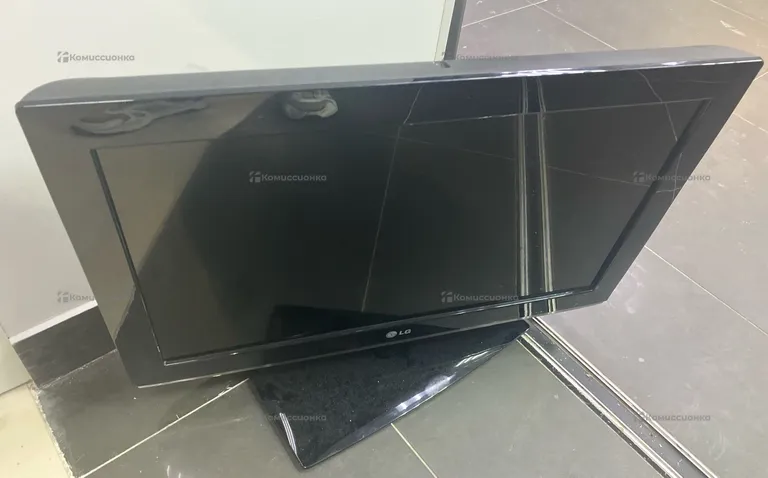 Телевизор LG 26lL330