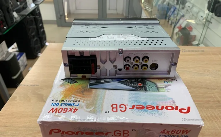 Автомагнитола  Pioneer GB GRS-881DP5