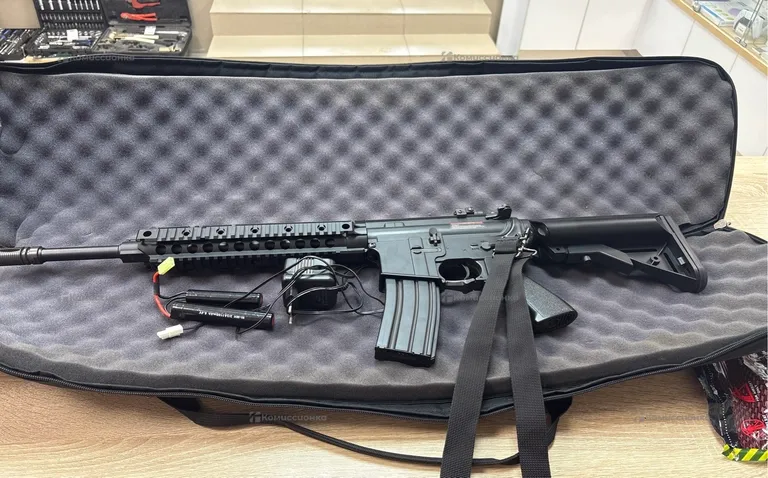 Электрический cyma AR15 custom Mosfet Edition