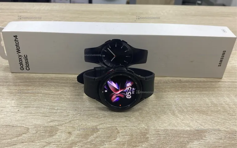 Часы  Samsung Galaxy Watch 4 Classic