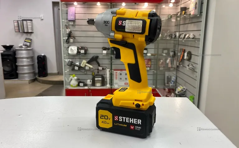 Аккумуляторный ударный гайковерт Steher CWB-300-1
