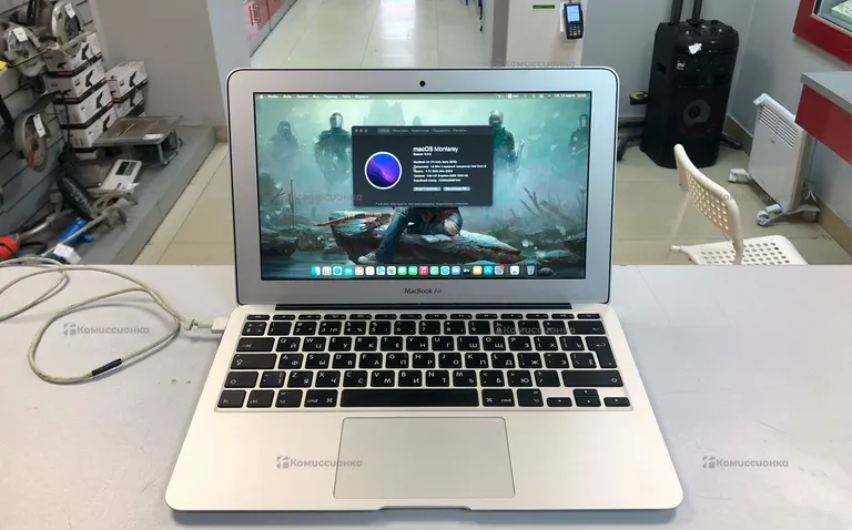 Ноутбук Apple MacBook 13 2011