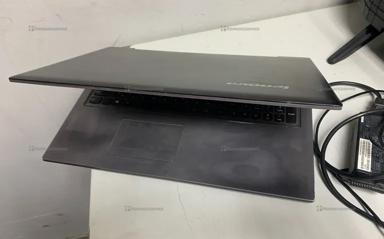 Ноутбук  lenovo