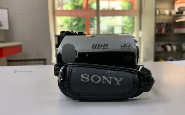 Видеокамера  Sony DCR-SR42