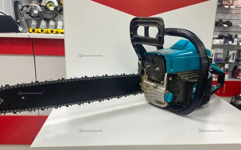 бензиновая пила Makita EA7900P70E