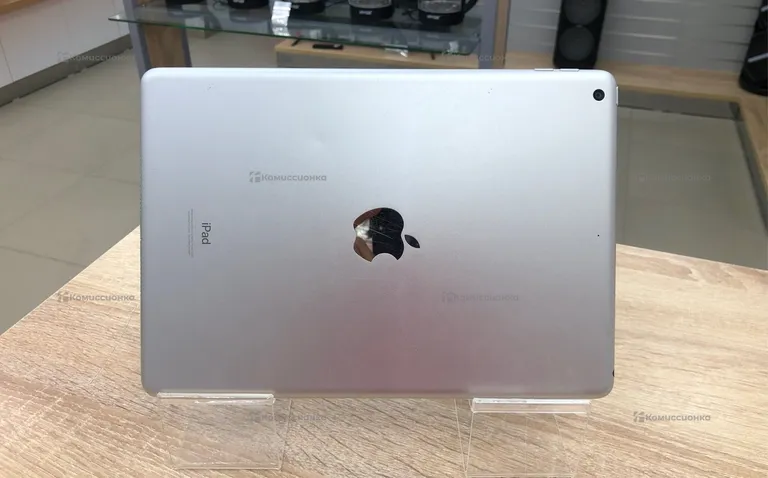 Apple iPad 9-го поколения 10.2 2021 64 ГБ