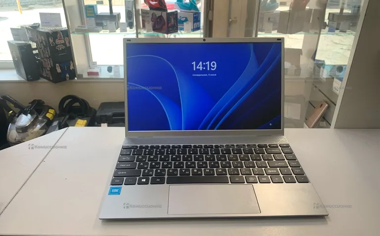Ноутбук  Braswell pentium J3710