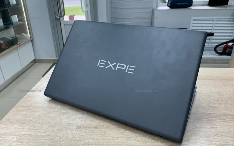 Ноутбук expe  evo s15