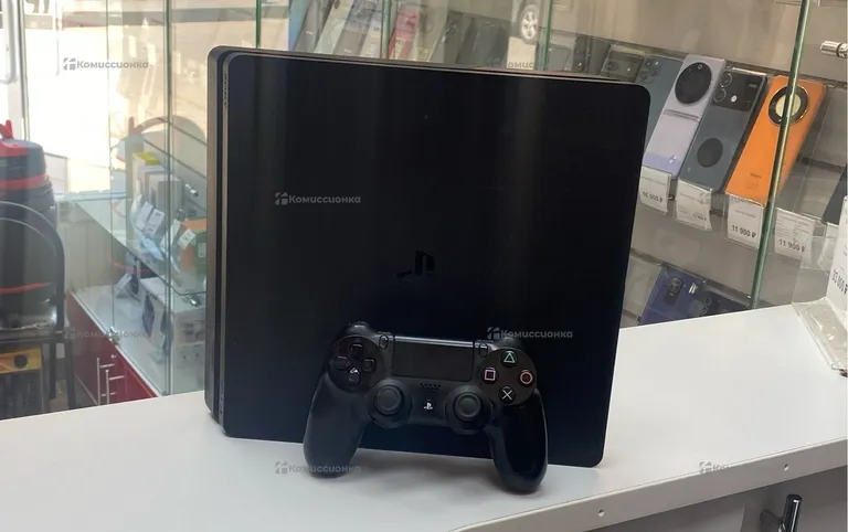 Приставка PS4. PlayStation 4 slim 500gb