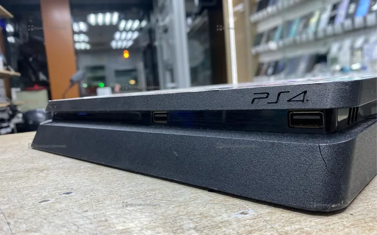 Приставка PS4 slim 500gb