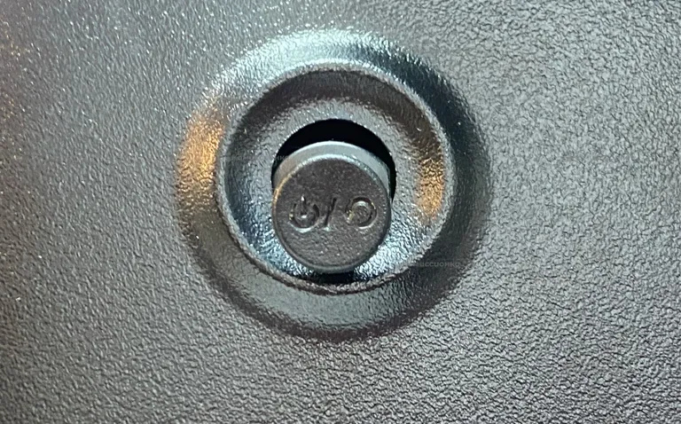 Монитор DEXP DF24N2