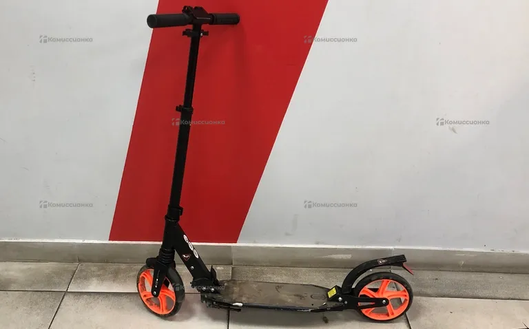 Самокат Scooter