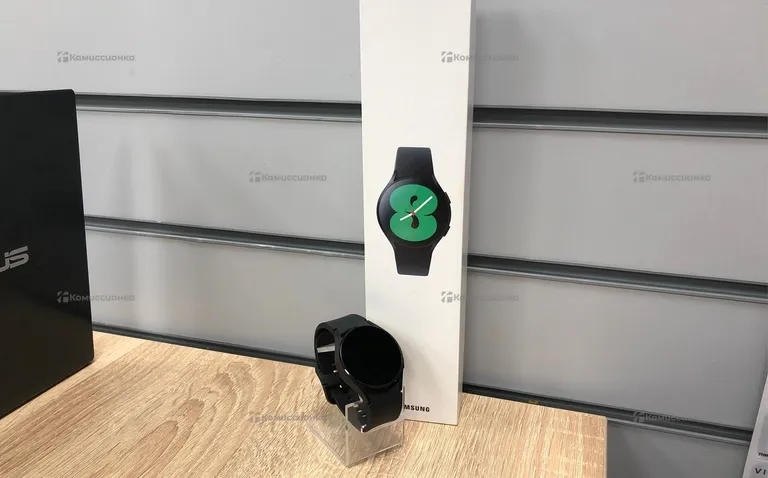 Смарт часы Samsung Galaxy Watch 4