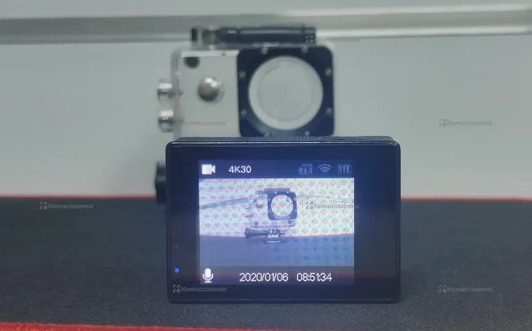 Экшн камера DIGMA Dicam 300