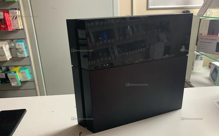 Приставка Sony PlayStation 4 Fat 500Gb.