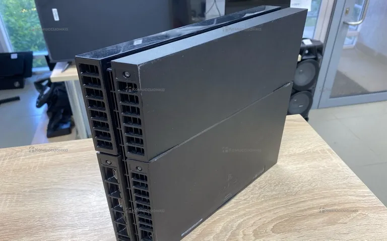 Приставка Sony PlayStation 4 FAT (500gb)