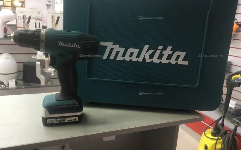 Дрель-шуруповерт makita DF347D