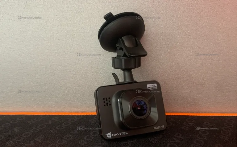 Видеорегистратор  Navitel AR250 NV