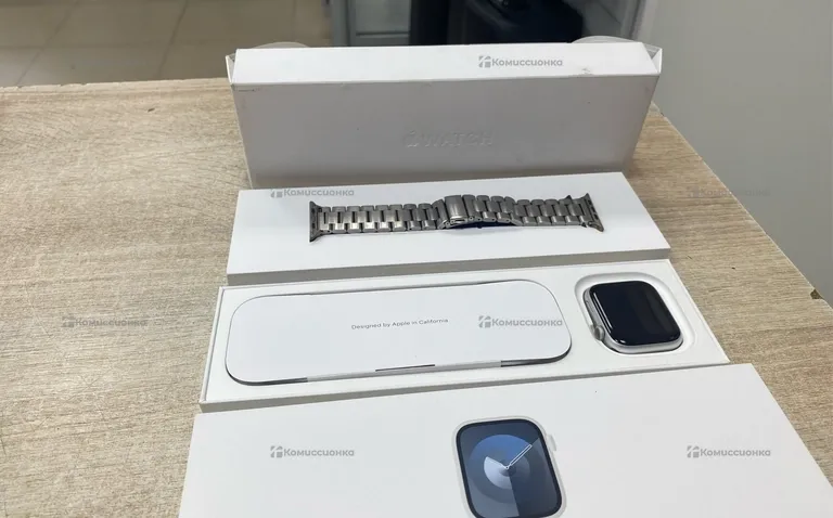 Часы  Apple Watch series 9 45mm