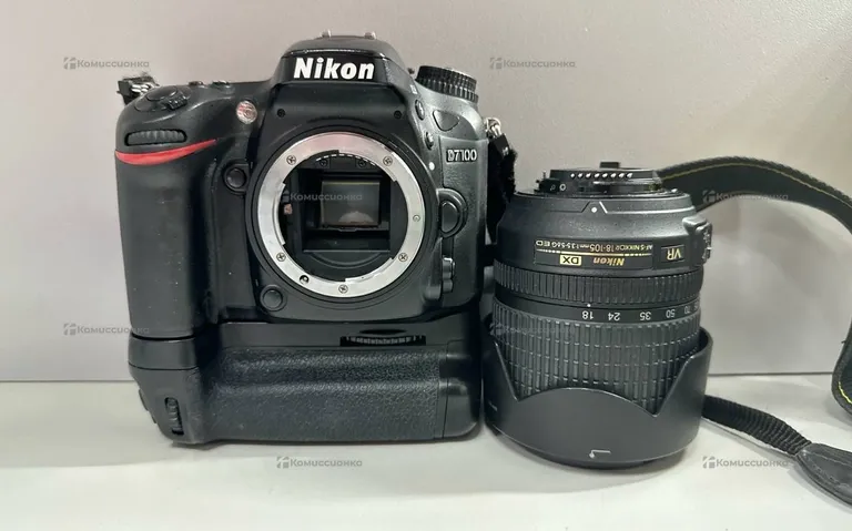 Фотоаппарат  Nikon D7100