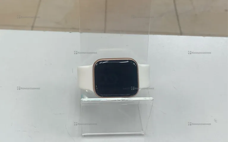 Часы  apple watche se 2 40mm