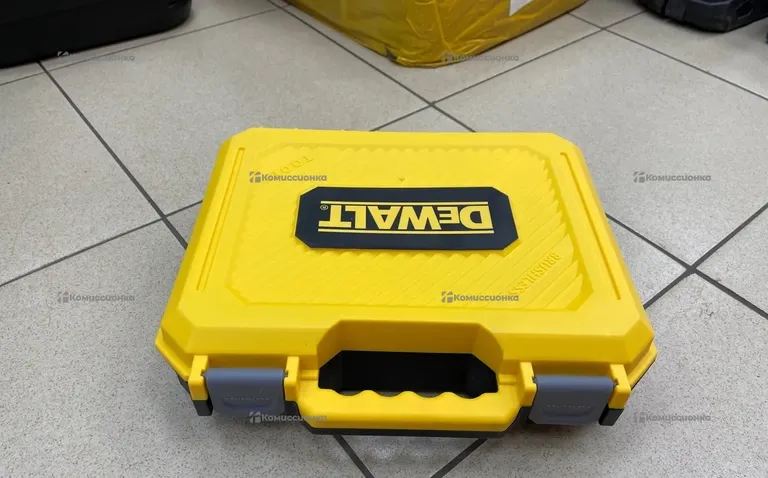 Шуруповерт Б/Щ Dewalt (rep)