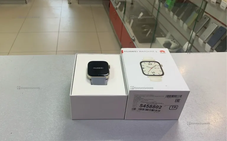Часы  HUAWEI watch fit 3