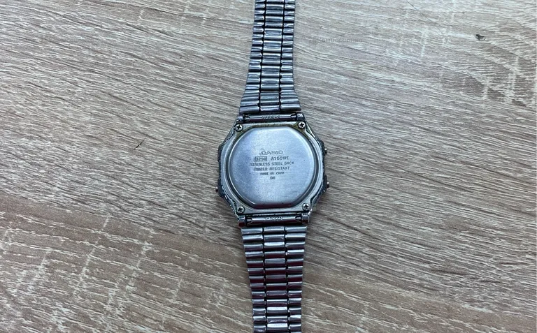 Часы  Casio 3298