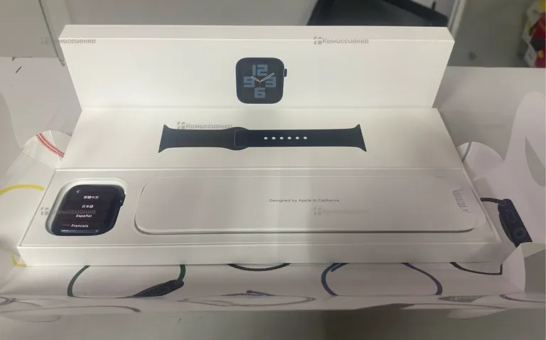 Часы  apple watch se 2 gen 2022