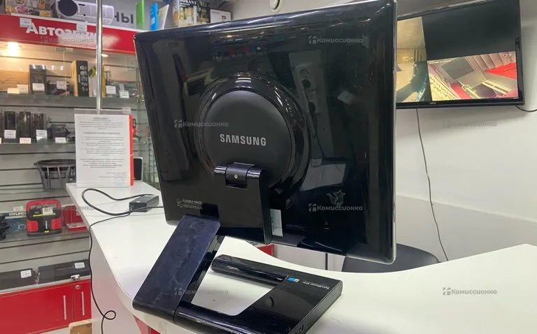 Монитор Samsung SyncMaster 971P