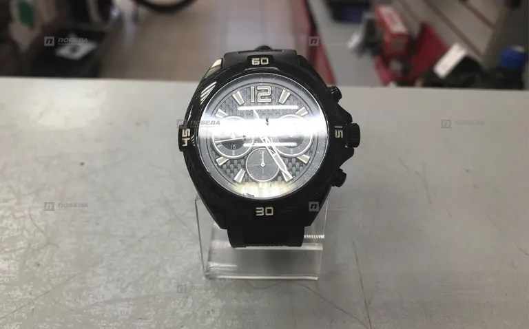 Часы мужские Guess W1168G2