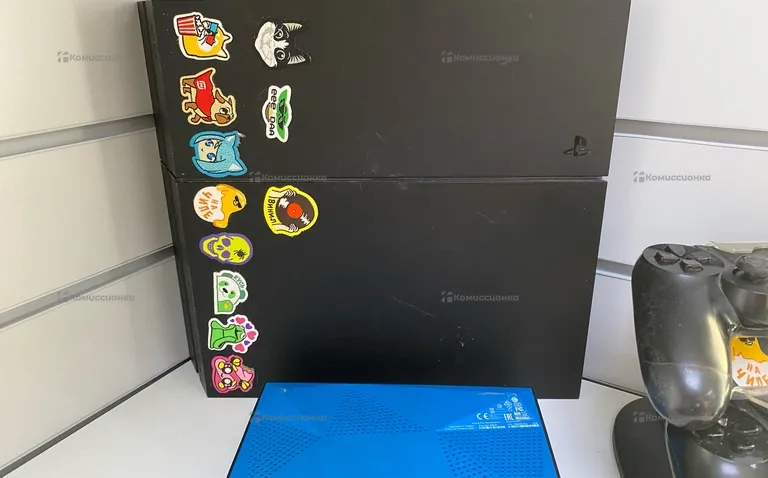 PS4. Fat 500GB