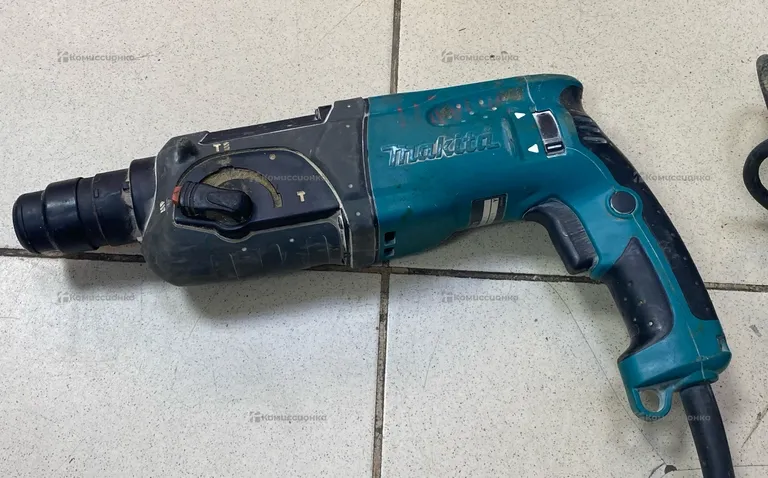 перфаратор makita HR2470