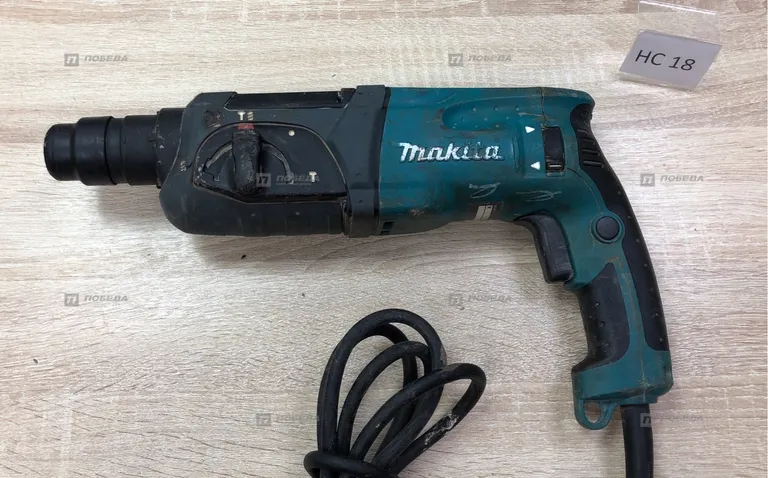 Перфоратор Makita HR2470