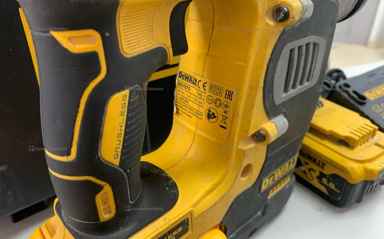Перфоратор dewalt DCH273P2 5.0Ач х2